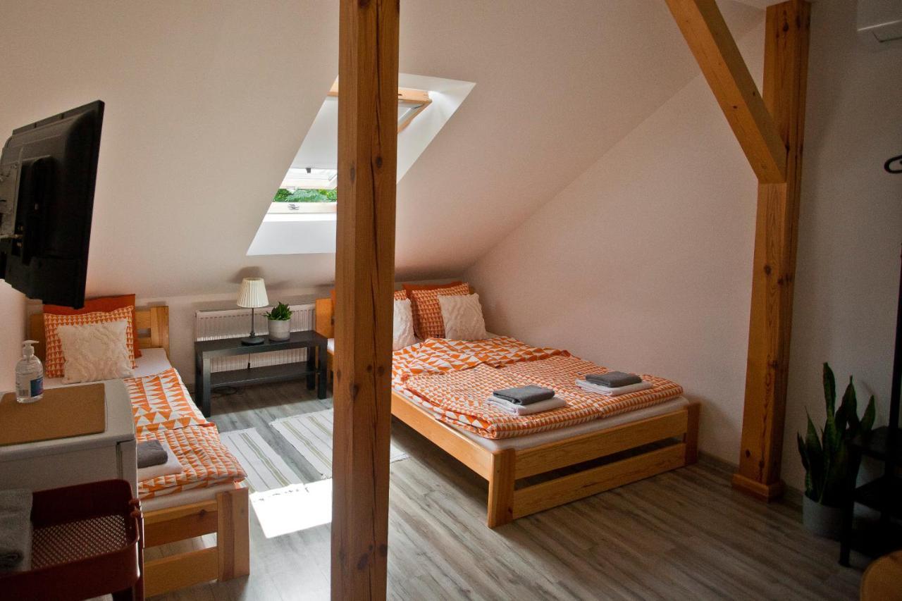 Hostel 33 Trzebinia  Εξωτερικό φωτογραφία